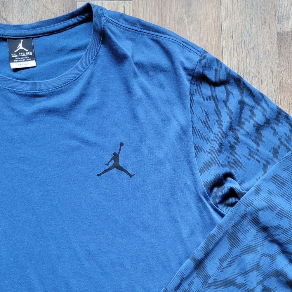Men's Jordan Long Sleeve - Picture 3 of 7